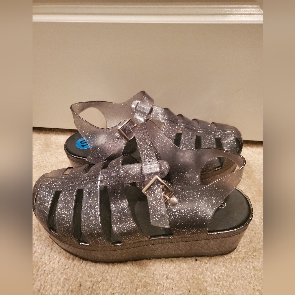 Platform jelly shoes size 10